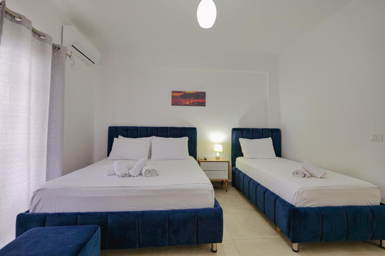 Violeta Apartments Ксамил Екстериор снимка