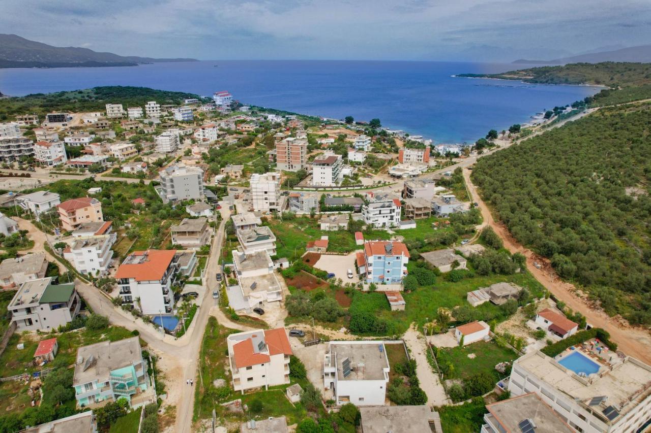 Violeta Apartments Ксамил Екстериор снимка